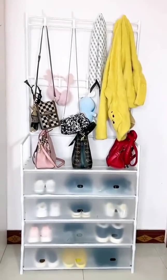 ÉTAGÈRES ANTI POUSSIÈRE PORTE CHAUSSURES ET VOS MANTEAUX